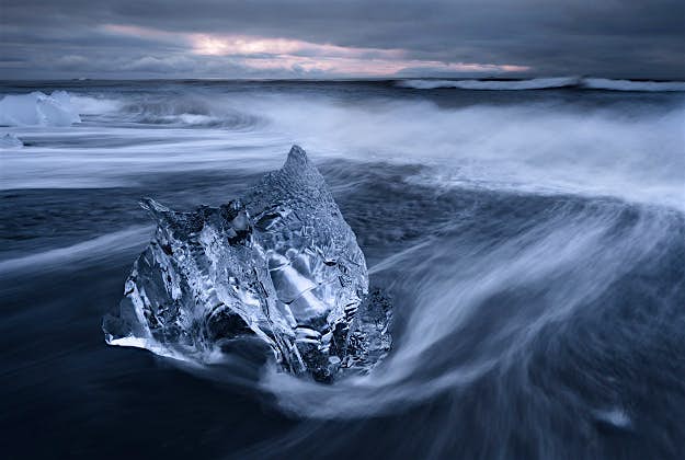 Travel News - TPOTY 2015 Young TPOTY 15-18 Winner, Spencer Cox, USA (age 18) Jökulsárlón beach, Iceland