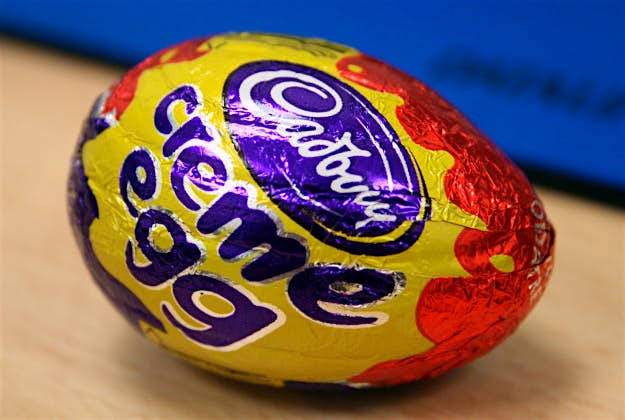 Travel News - Crème Egg Crème Egg cafe opens in London.