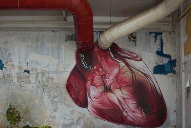 Lonac’s beating heart mural