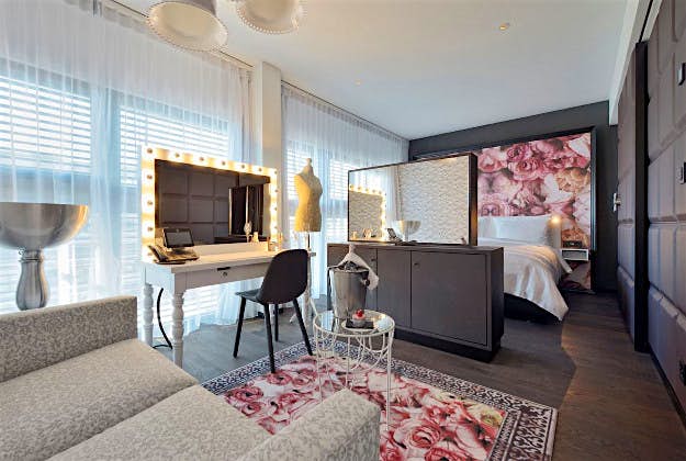 Travel News - suite 2 The Diva Suite comes with a large and lit up makeup table