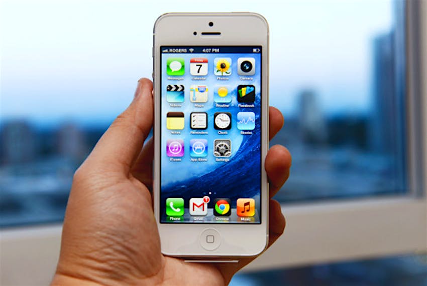 Travel News - Apple phone Apple Pay comes to China.