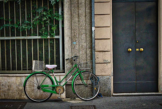 Travel News - Milanbike Milan to pay commuters to cycle to work.
