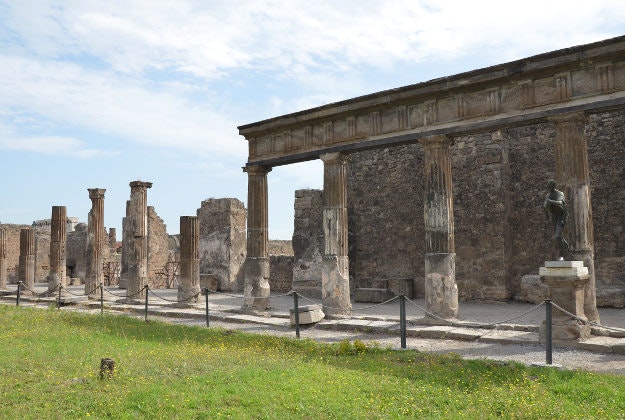 Temple of Apollo, Pompeii.