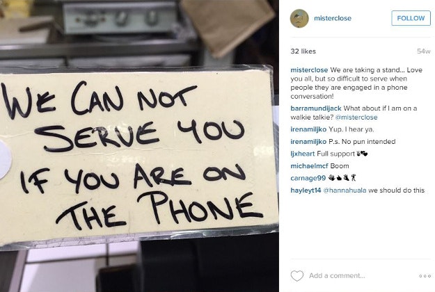 A cafe in Melbourne has put a sign saying it won't serve customers on their phones. 