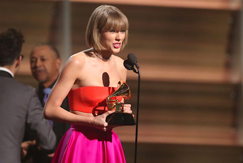 Travel News - pic 3 Taylor Swift's album 1989 won Best Album of the Year