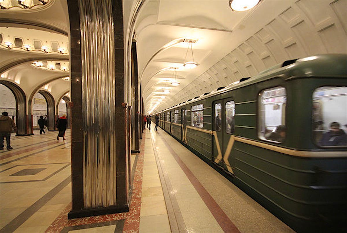 Moscow metro buskers have to compete for spots - Lonely Planet
