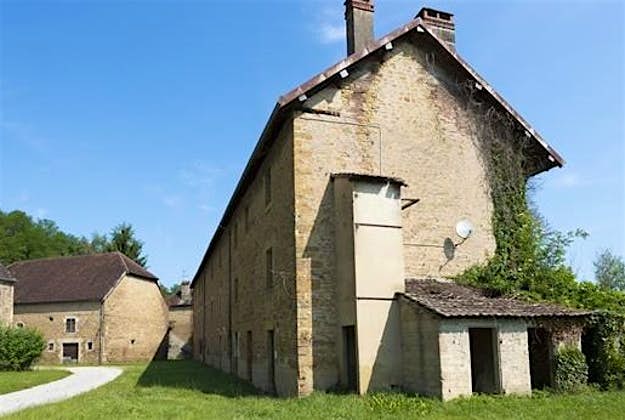 Travel News - french hamlet french hamlet