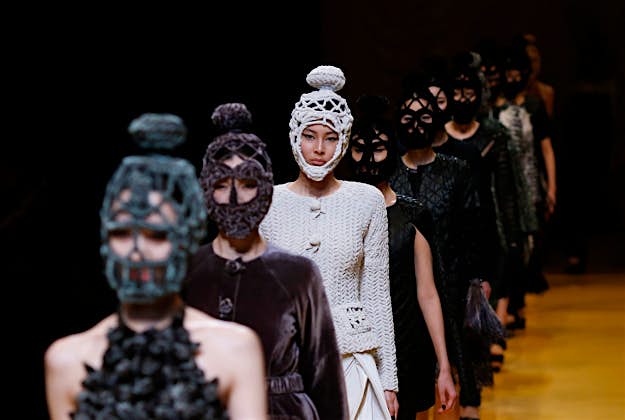 Travel News - pic 6 Models display creations designed by Vietnam's Nguyen Cong Tri
