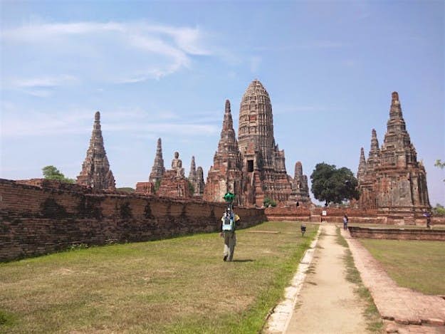 Travel News - thai4 Trekking around the Chai Watthanaram Temple at Ayutthaya Historical Park in Central Thailand.