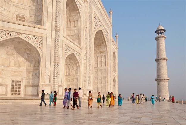 Travel News - BW5266974712076 (1) Dawn stroll at the Taj Mahal.