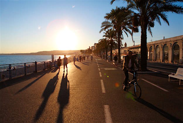 Travel News - Nice Promenade des Anglais, Nice, France.