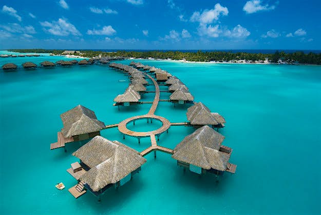 Travel News - overwaterbungalows Overwater bungalows in Tahiti.