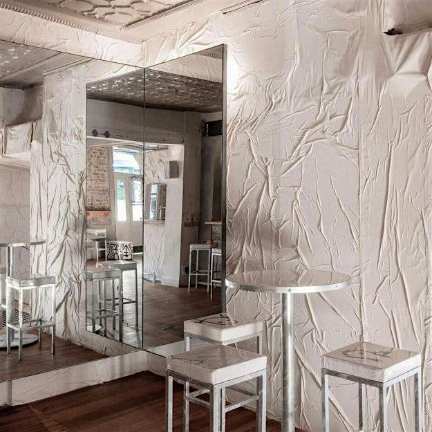 Travel News - 13327382_1719874674936024_8710616635772683954_n Textured walls and ceilings at The Dolphin Hotel in Surry Hills.