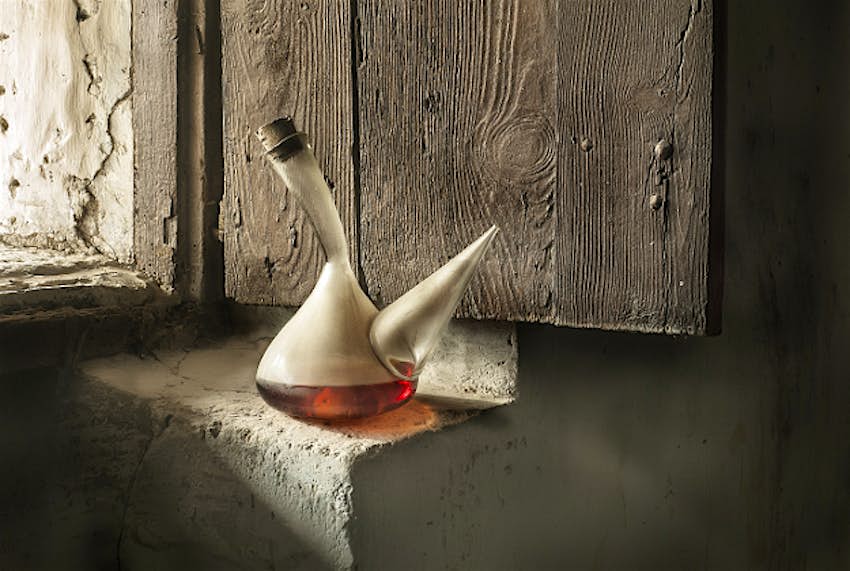 Catalans Campaign For A Porron To Be Added To Emojis On Whatsapp Lonely Planet