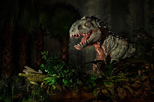 Travel News - PressKit_JurassicWorld_Exhibit_HiRes_Indominous_0 An animatronic Indominous in Jurassic World: The Exhibition.
