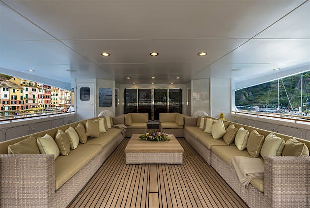 Travel News - WellsF1 The interior of the Superyacht for charter