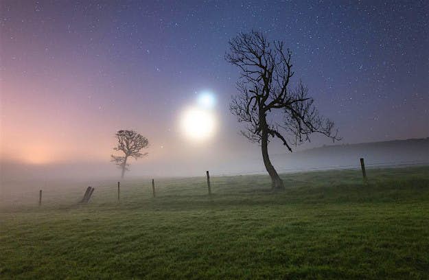Travel News - S6131_Binary_Haze The 2016 winner for the Skyscapes category is 'Binary Haze' by Ainsley Bennett (UK), taken at Ashey, Isle of Wight, UK.