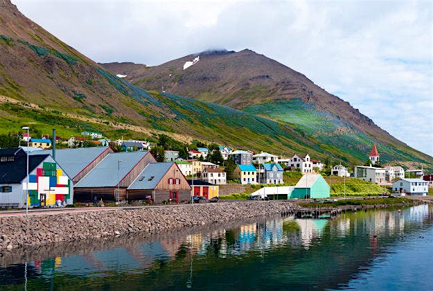 Travel News - Siglufjordur2GettyImages-162125143 Siglufjörður, Iceland.