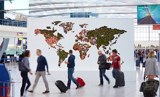 Travel News - heathrow_17581285407286 A giant floral map of the world is unveiled at Heathrow to celebrate the airport’s new global fragrance report. The map is 11 ft. by 18ft and uses around 2,000 fresh flower stems and showcases the most popular scents by country en vogue right now, as well as celebrating the new season fragrances.