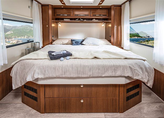 Travel News - 1476267967-0465bc5aa333cac702f687b41da9ca50 The motorhome.