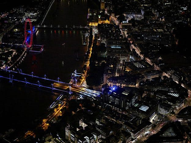 Travel News - cf003357 The London Eye and Waterloo Bridge
