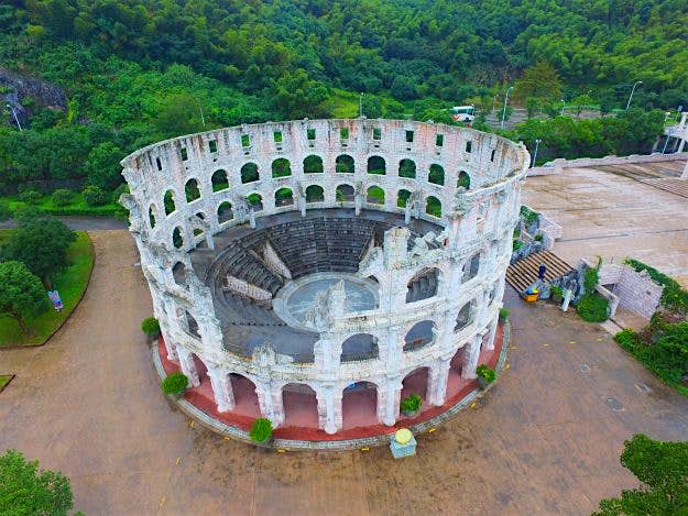Travel News - Replicas Of World's Iconic Landmarks Appear In Ningbo A scaled down version of the famous Colosseum in Rome.