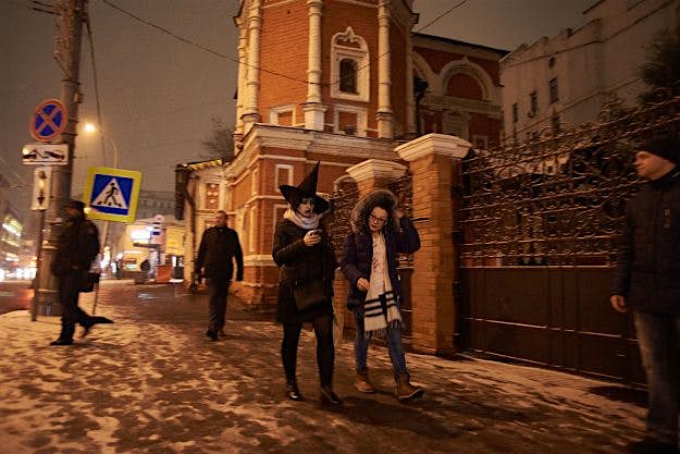 Travel News - Halloween in Moscow People heading to celebrate Halloween in one of the city's night clubs.
