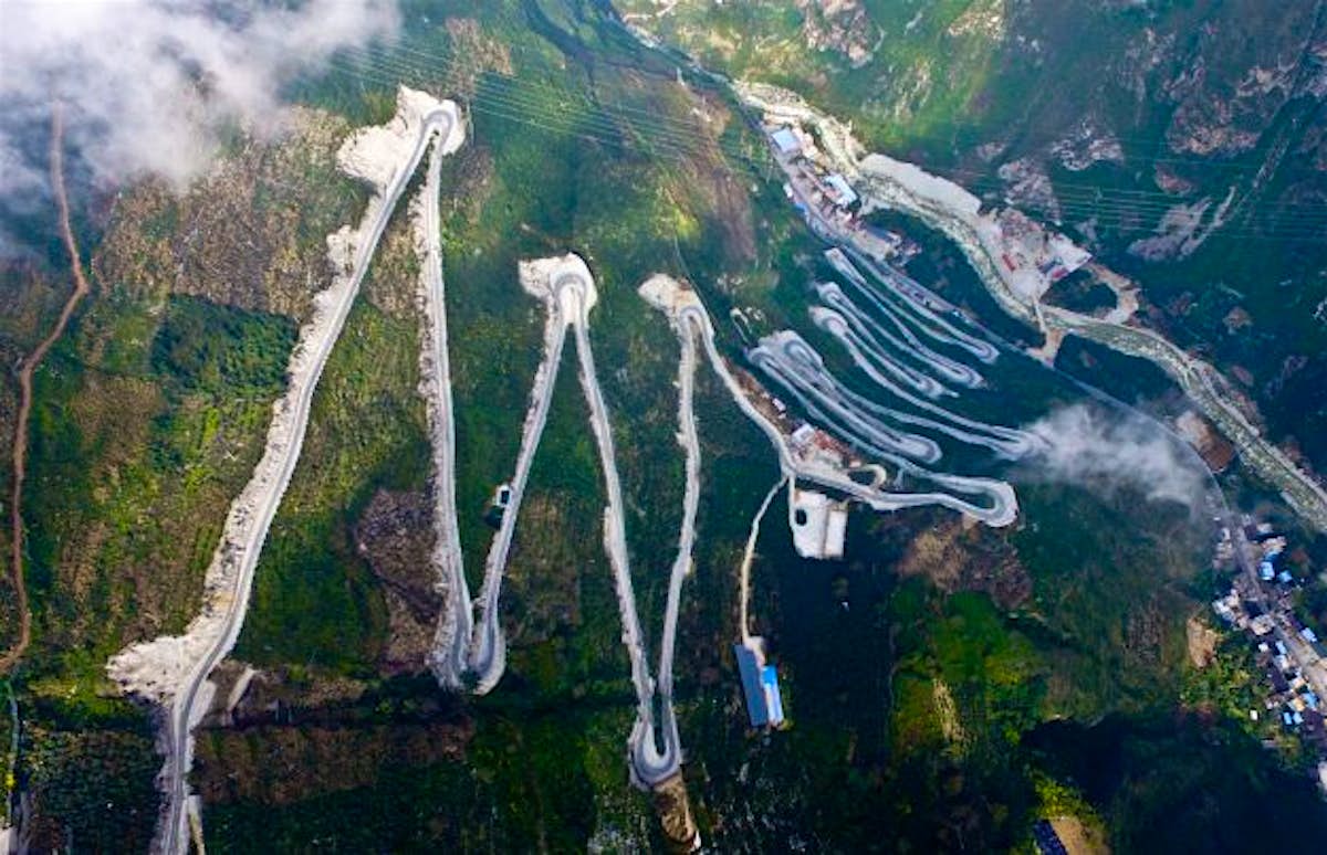 Check Out This Road In Southwest China With Its Amazing 24 Zigzag