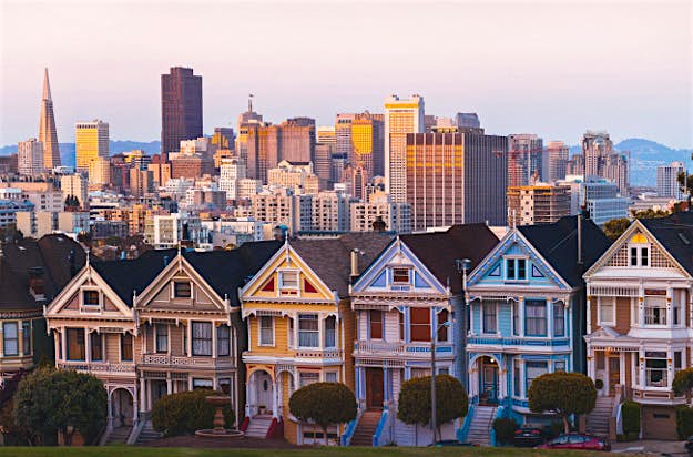 Travel News - 500px_49321198 Houses known as Painted Ladies, San Francisco