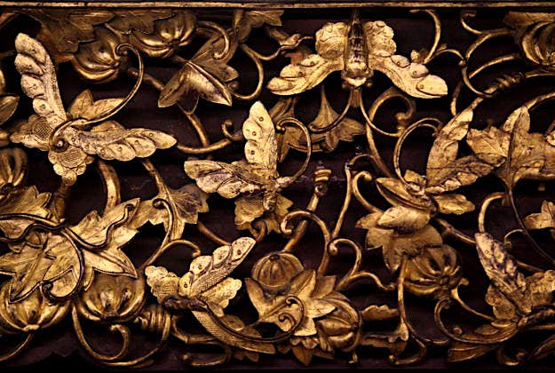 Travel News - bed-museum-3-20161118_33810 Detail on antique bed at the Bayu Ancient Bed Museum.