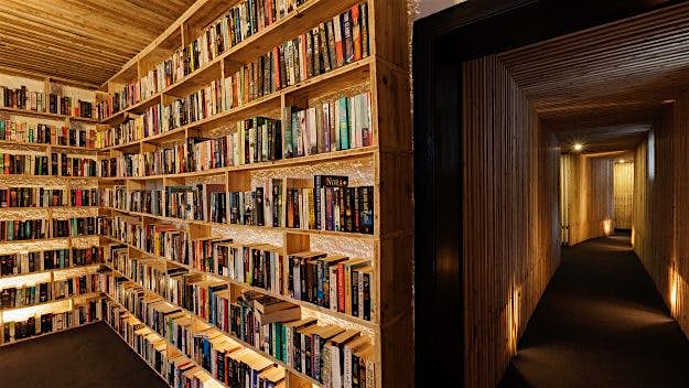 Travel News - espacos_comuns-12 The Literary Man hotel in Obidos, Portugal, has more than 45,000 books. Image: The Literary Man