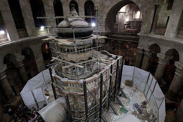 Travel News - ISRAEL-PALESTINIAN-RELIGION-CHRISTIANITY Greek preservation experts work to strengthen the Edicule surrounding the Tomb of Jesus