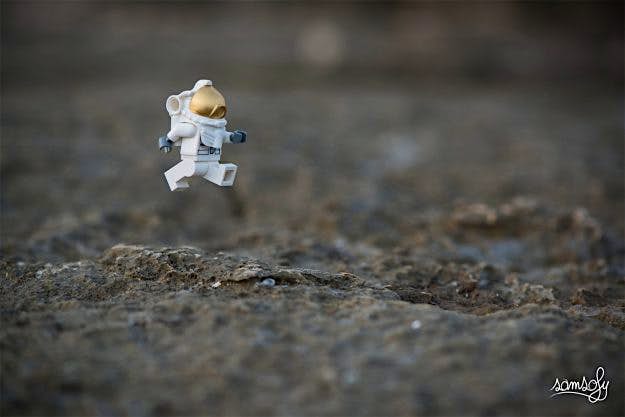 Travel News - lunarw Lego Art