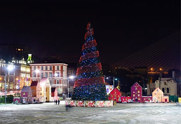 Travel News - Vladivostok decorated ahead of winter holidays Travel News - Vladivostok decorated ahead of winter holidays