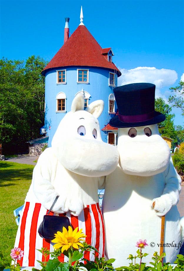 Travel News - myös postikorttina Moomins