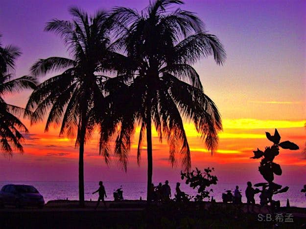Travel News - Sundown over the Andaman Sea. Phuket, Thailand, is number four in Kayak's top trending beach destinations. Image: Simone Borgia/Lonely Planet