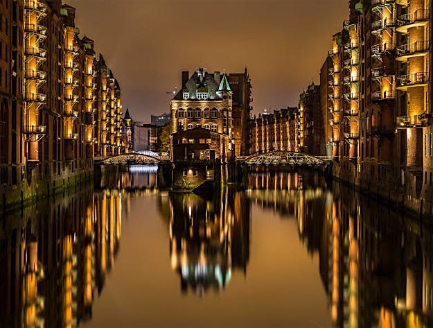 Travel News - BW5270301ce97d2 Hamburg, Germany. Europe cheap accommodation