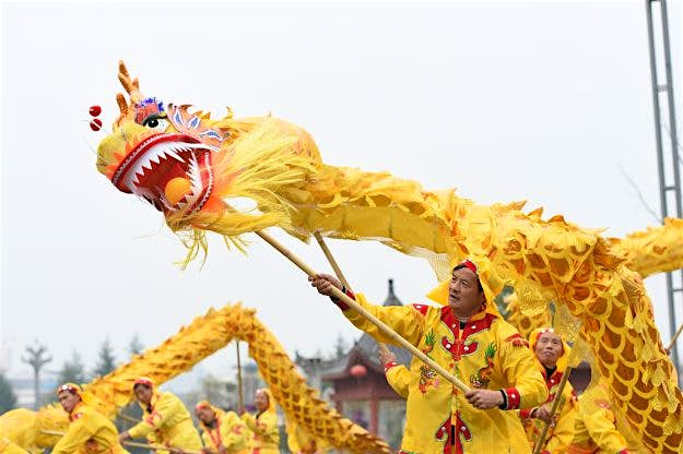 Travel News - Dragon Dance And Lion Dance For Spring Festival Chinese New Year