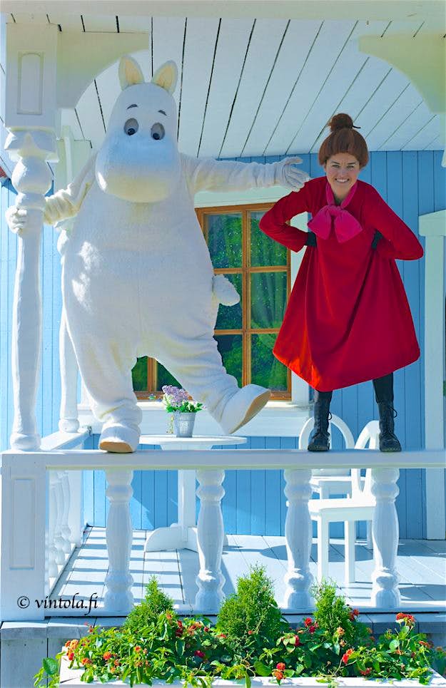 Travel News - myös postikorttina Moomins