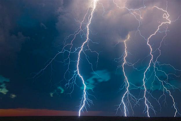 Travel News - storm1-10 Storm Chaser Photography
