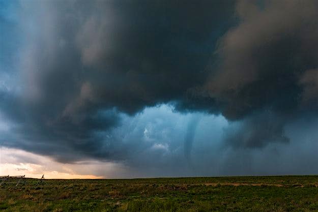 Travel News - storm1-7 Storm Chaser Photographer
