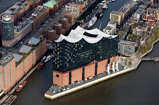 Travel News - Z Elbphilharmonie