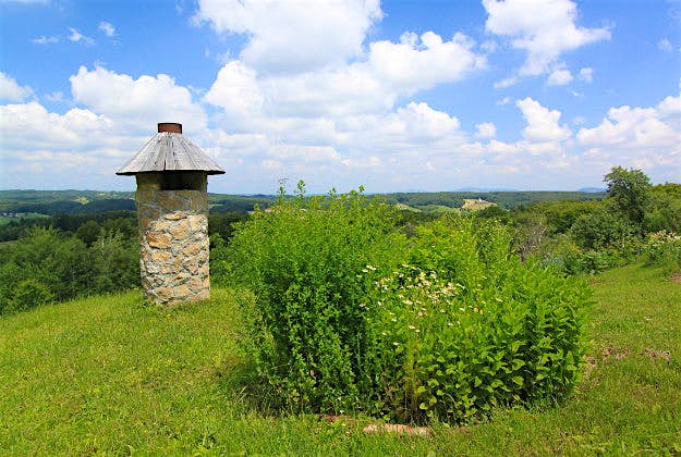 Travel News - kolaric_chimney_of_the_teahouse Chimney of the hobbit teahouse.