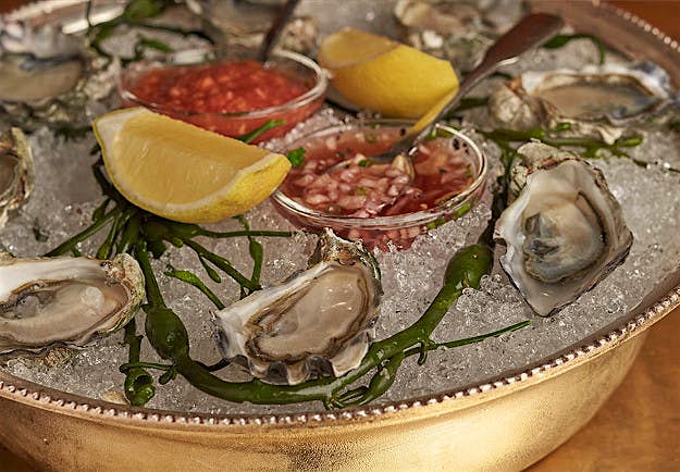 Travel News - 20170112_polo_bar_c05_s05_uk The new bar will feature food, coffee and drinks. Ralph Lauren restaurant