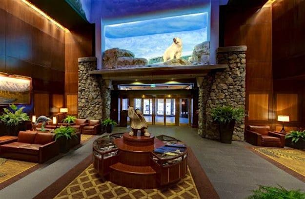 Travel News - image009 Hotel Alyeska is in the heart of the Alaskan wilderness. Image: Booking.com