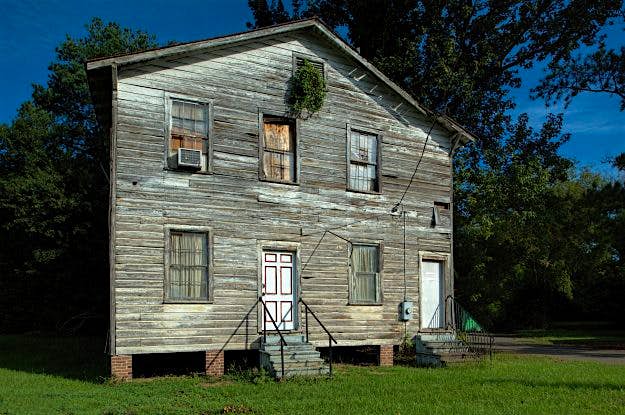 Travel News - The Society Building in Carrsville, South Carolina. Image: Larry Gleason