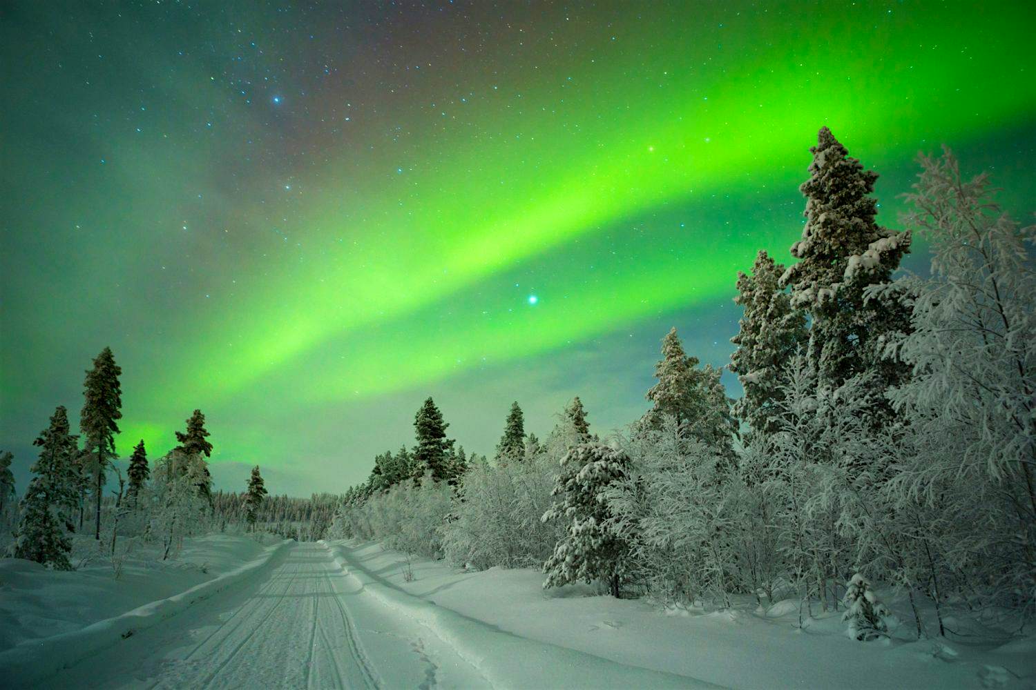 Travel News - Beautiful aurora borealis Travel News - Beautiful aurora borealis