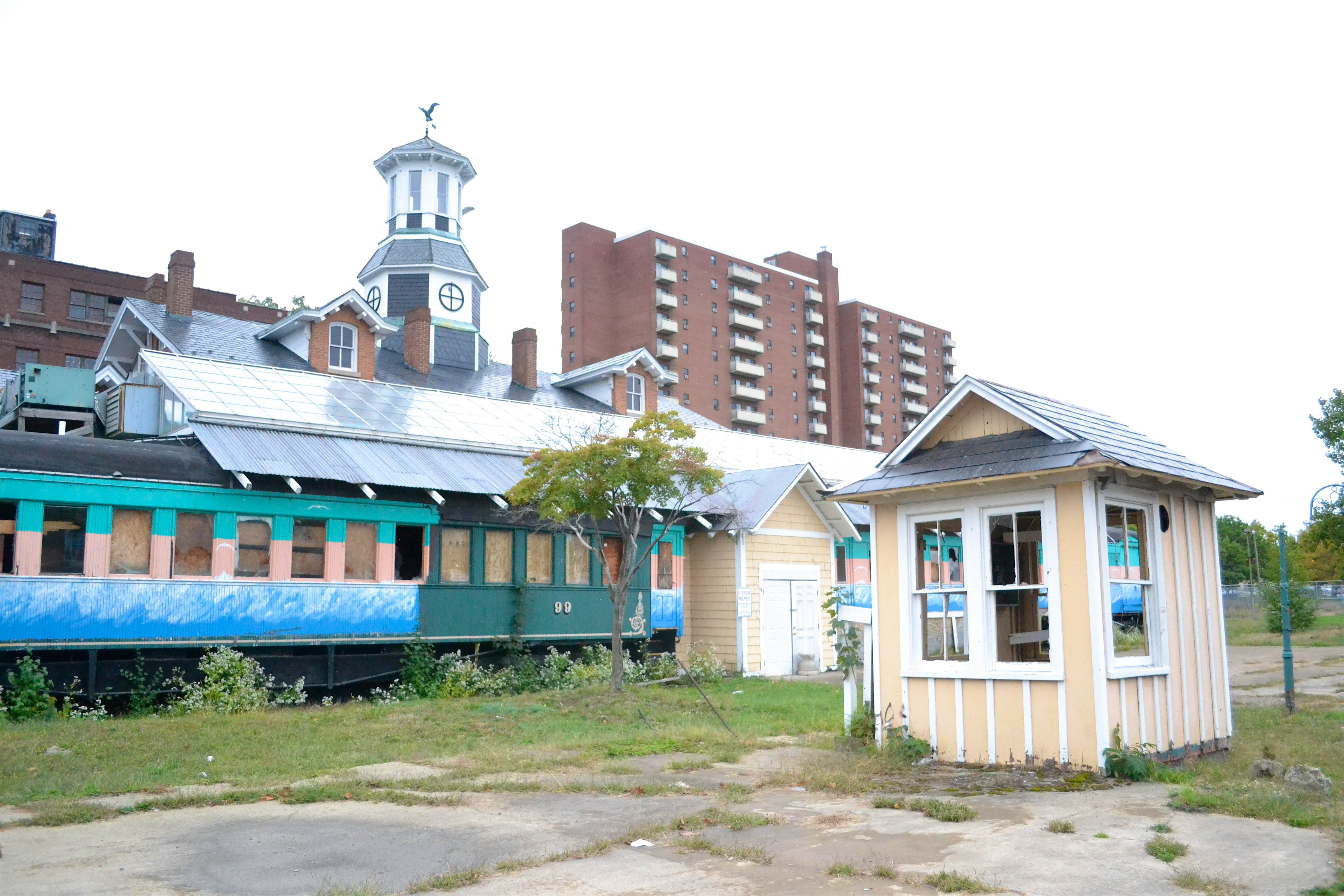 Travel News - Boogie Train Exterior picture of the boogie train in Pennsylvania.