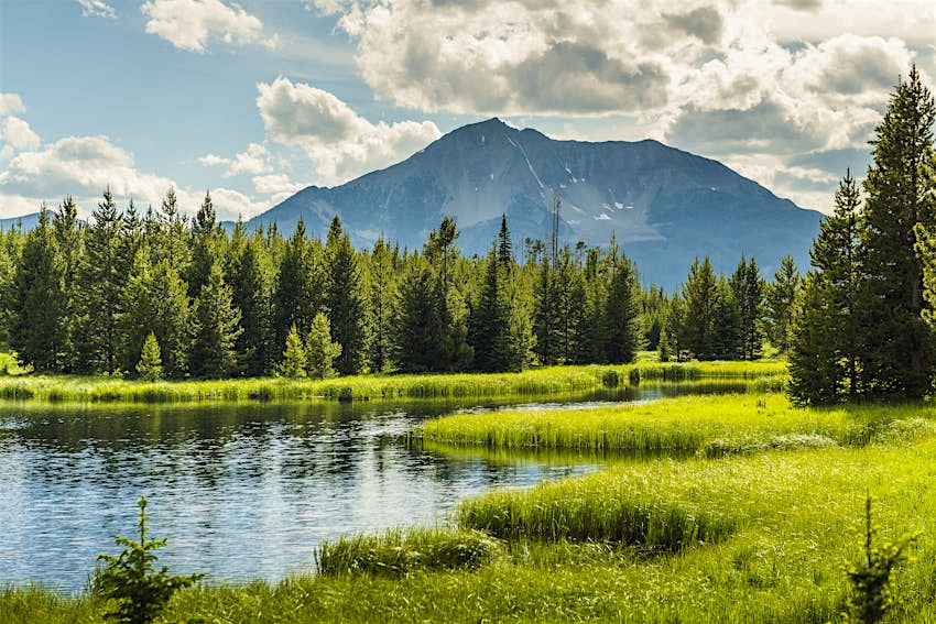 Travel News - Yellowstone in Montana Glamping Outdoors camping Yellowstone in Montana