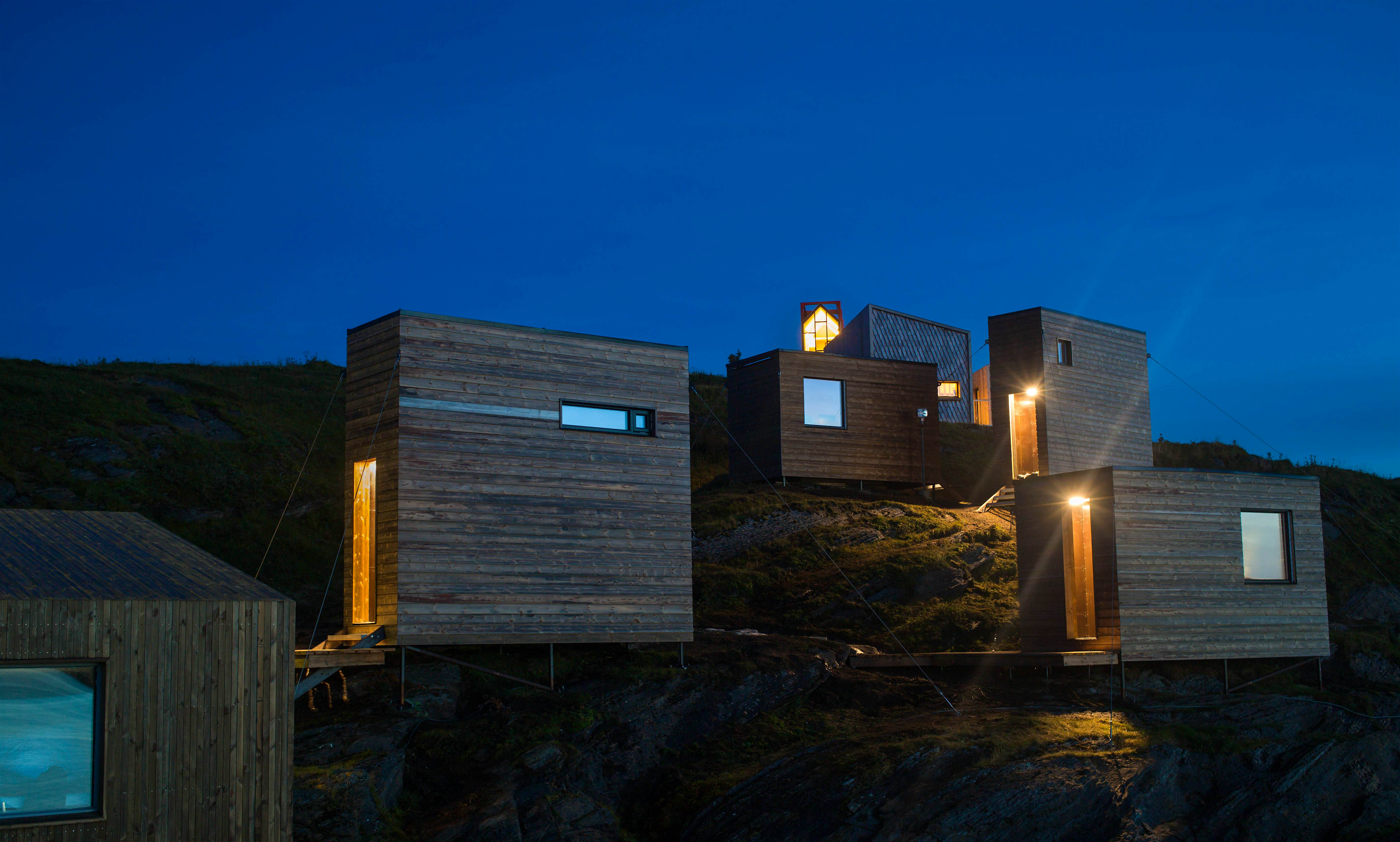 Travel News - Deconstructed Hotel Wooden huts at the Fordypningsrommet resort